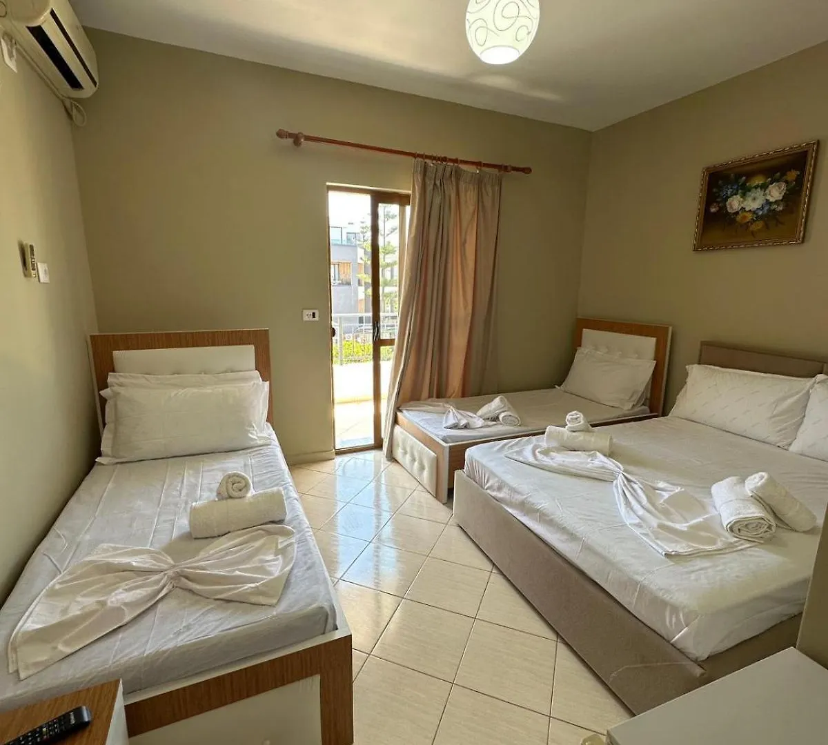 Aqua Hotel Ksamil