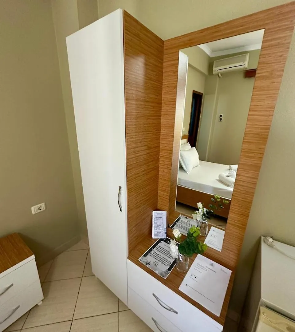 Aqua Hotel Ксамил